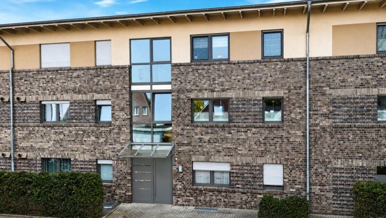 Ansicht_Haupteingang_gezoomt Rheine Etagenwohnung Vermietung: Modernes Wohnen mit besonderem Flair, 3-Zimmer Wohnung mit Dachterrasse in Rheine