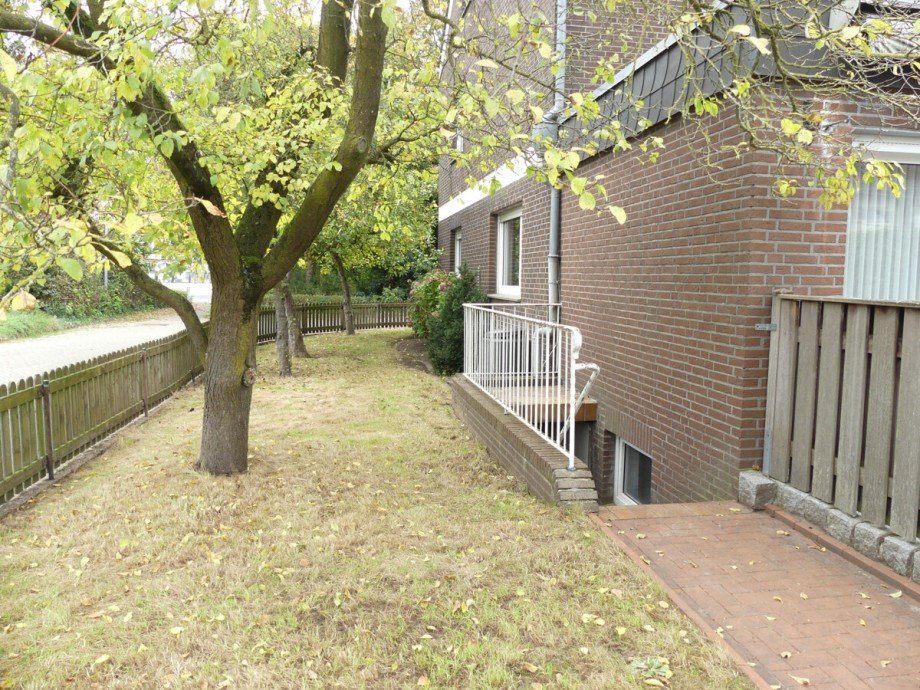 Garten mit Kellerzugang Reihenendhaus Rheine